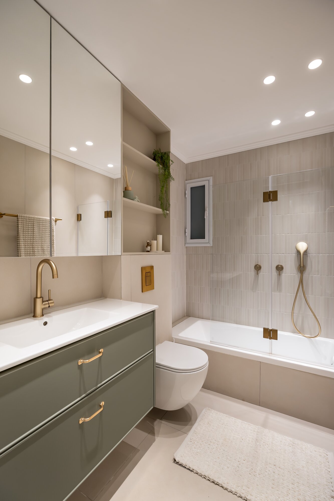 Baño Familiar - interior design project example 1 by TwoDesign Israel