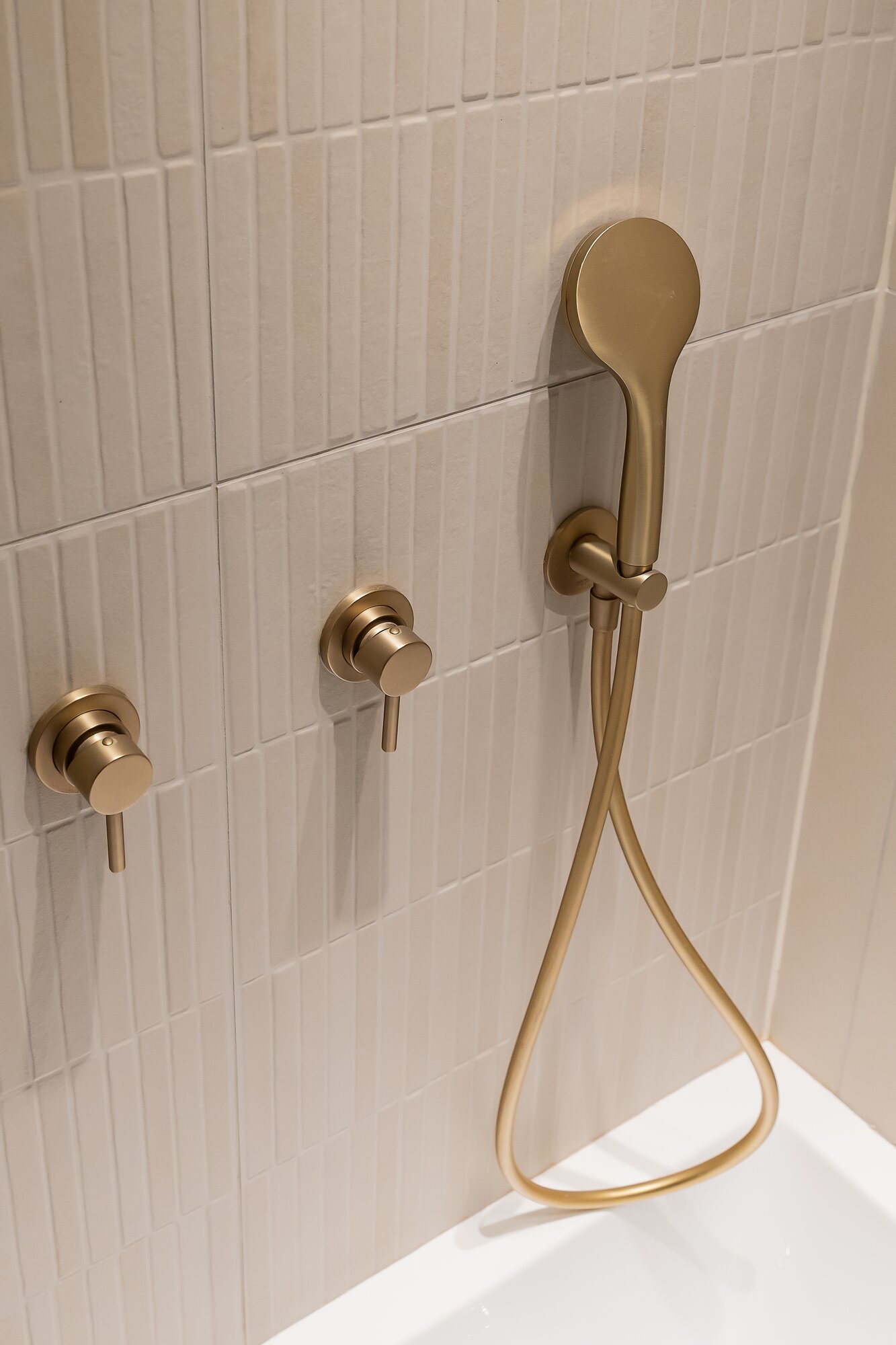 Baño Familiar - interior design project example 2 by TwoDesign Israel